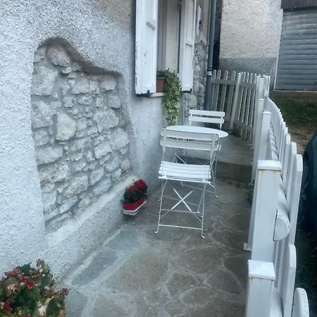 Holiday home Jolie Petite Maison Chez Barbara Garbagna