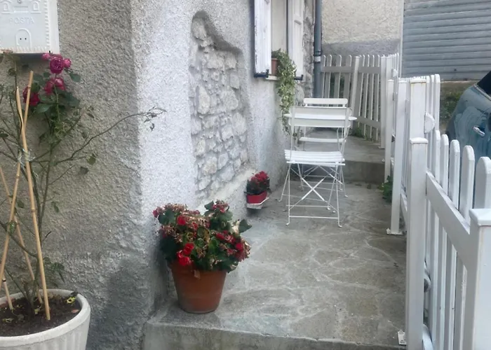 Jolie Petite Maison Chez Barbara Hébergement de vacances Garbagna